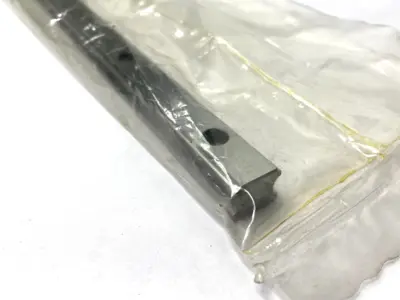 NEW THK LINEAR GUIDE RAIL 15MM WIDTH 640MM LENGTH