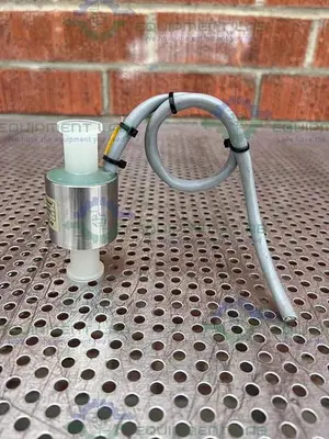 USED AMERSHAM PHARMACIA FCP6-A7 AIR SENSOR FLOW CELL ID 6MM/TC25MM, 1/2"