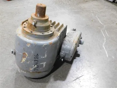 S-E-Co. 101 317 Right Angle Gear Reducer Used