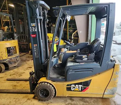 USED 2015 CATERPILLAR 2ET4000