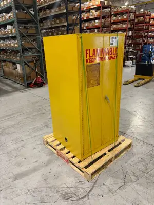 31531565 | Flammable Liquid Storage Cabinet, Safety Yellow, 31.5"x31.5"x65" No Key - Used