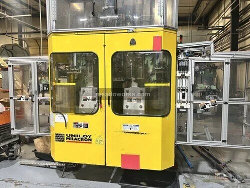 Used 2002 UNILOY BW 3000 DE Blow Molding Machines Illinois US | Meadoworks #1496569