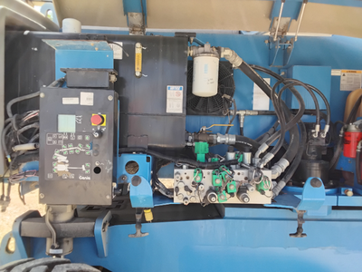 USED 2015 Genie Z-80/60
