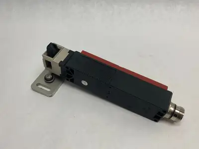USED EUCHNER TRANSPONDER-CODED INTERLOCK SAFETY SWITCH