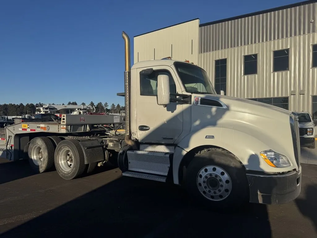 Used 2015 KENWORTH T680 Conventional trucks Minnesota US | Carco Truck & Equipment #1513689