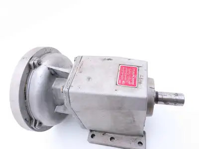 Bonfiglioli C10 2P P71 Worm Gearbox 25:1 Reducer 70rpm IEC71 Inline Output
