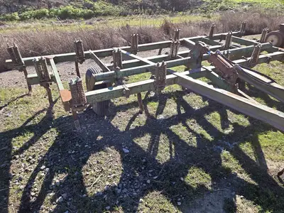 USED 2000 JOHN DEERE 100