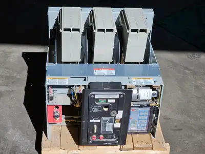 Used FEDERAL PIONEER 50H3 Switchgears British Columbia CA | Lenmark #1427011