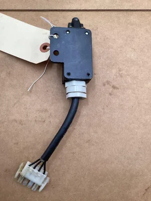 USED OMRON D4D