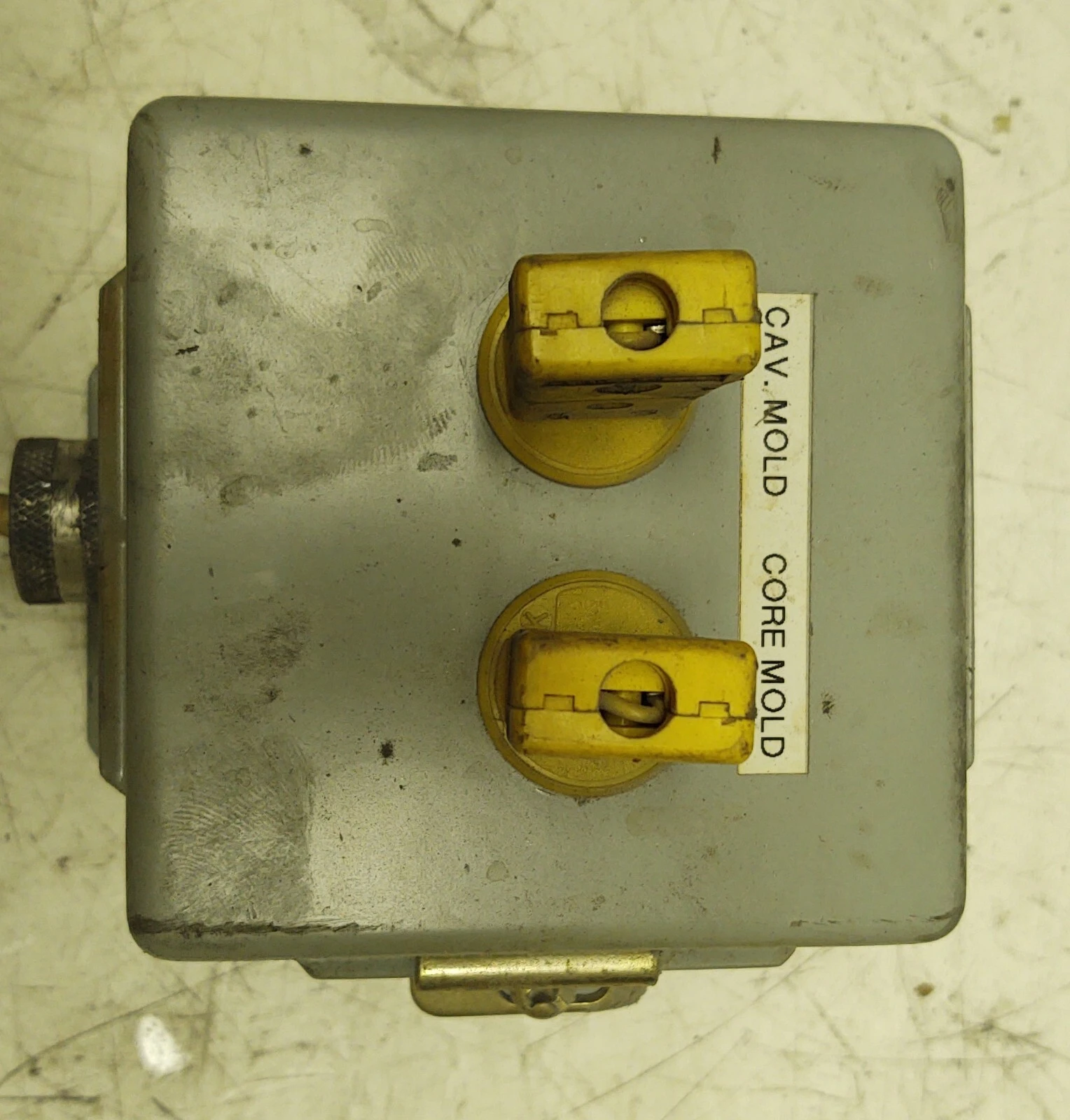 Mold Cavity Core Temperature Monitor Control Box With T/C Dummy Plugs Hoffman