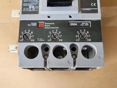 NEW 2017 SIEMENS FXD63B250