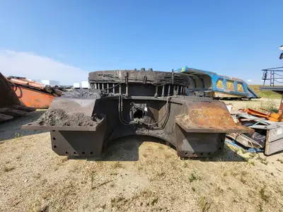 EX3600-5 FS Car Body