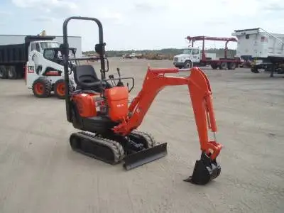 USED 2022 Kubota K008