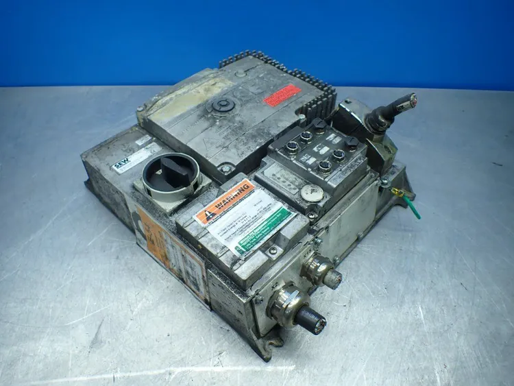 Used SEW EURODRIVE MQD32A/MM30C/Z38G0/AGB1 PLC Input & Output Ohio US | HGR 24 #838780
