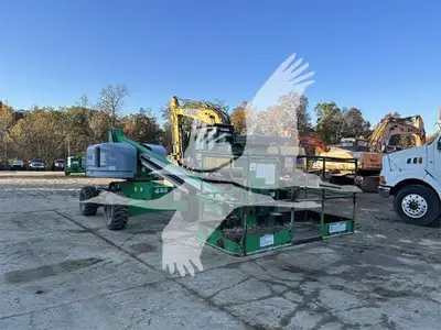 USED 2015 GENIE S40