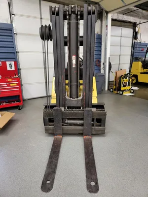 Used Hyster Forklift S100E – Propane w/ Mono Pedal 10,000Lbs Capacity