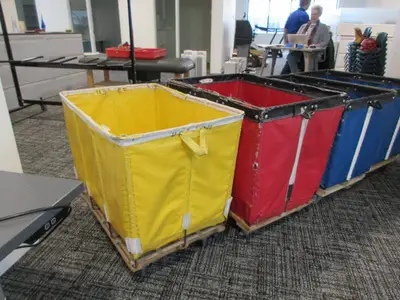 MOBILE, COMMERCIAL LAUNDRY  HAMPERS.