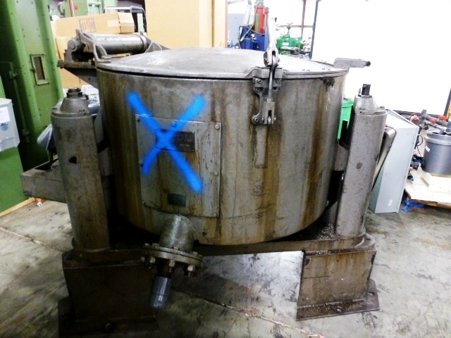 Tolhurst 40" Center-Slung chip wringer.
