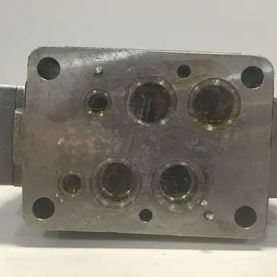 USED TOKIMEC VICKERS DG5V-7-2C-E-P7-H-80-JA743B