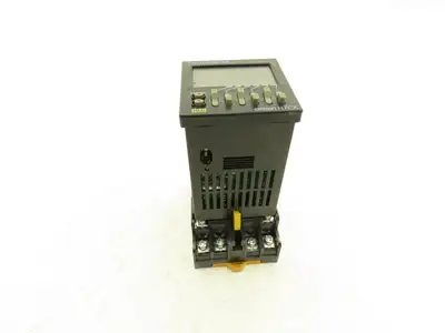 Omron H7CX-R11-N Digital Multifunction Preset Counter 100-240V Panel Mounted