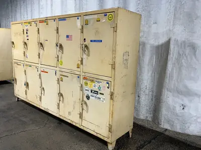 Used STRONG HOLD _UNKNOWN_ Cabinets Ohio US | HGR 24 #1358061