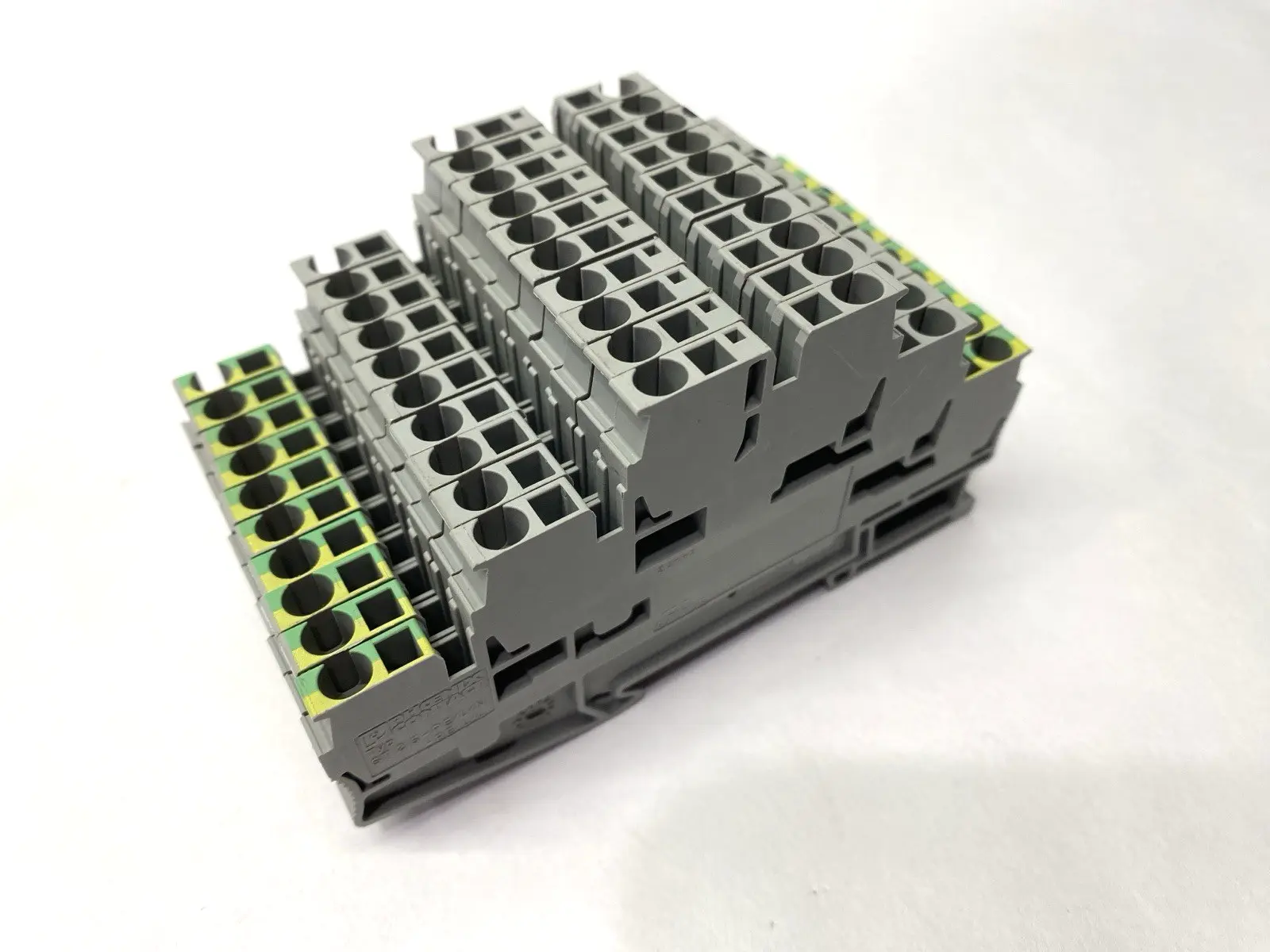 USED PHOENIX CONTACT MULTI-LEVEL TERMINAL BLOCK ST 2,5-PE/L/N LOT OF 10
