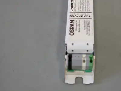 NEW OSRAM OTI 30/120-277/1A0 DIM-1 L AUX