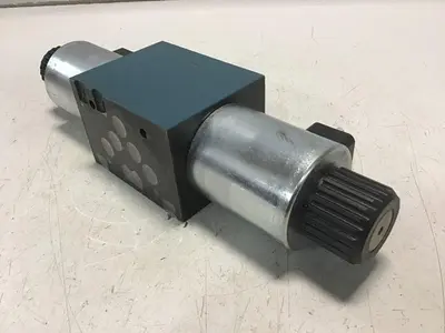 USED BOSCH 0 810 001 776