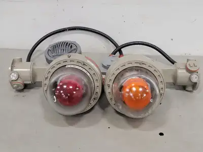 Used FEDERAL SIGNAL CORPORATION 27XST Lighting British Columbia CA | Lenmark #914064