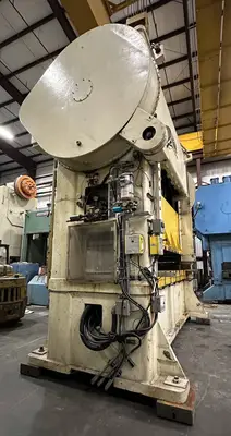USED NIAGARA NIAGARA SC2-300-120-48 PRESS