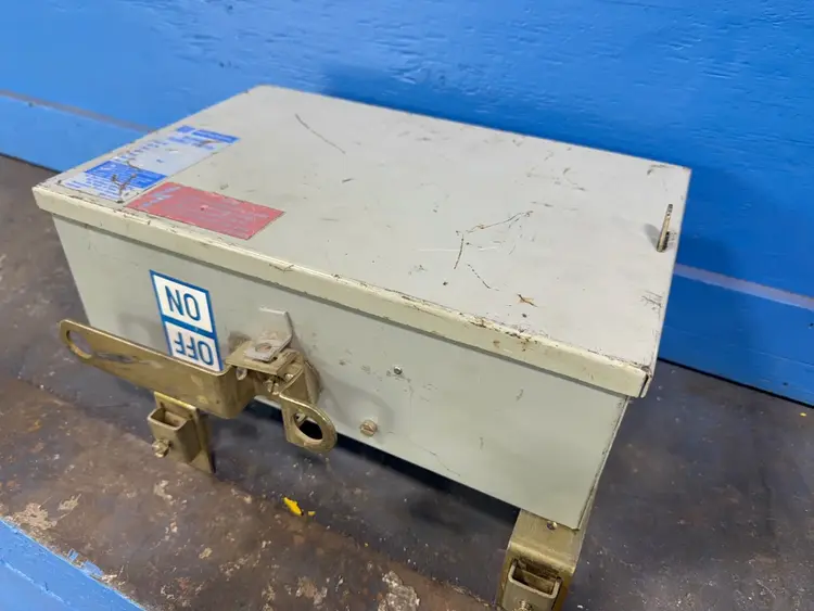 Used WESTINGHOUSE TAP322 Bus Bars & Plugs Ohio US | HGR 24 #1230495