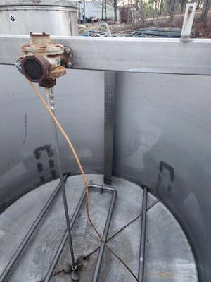 USED Stainless 600 Gallon