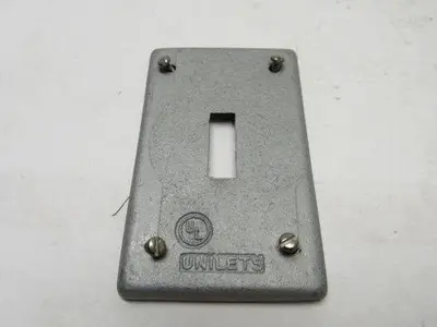 Appleton FS Unilet 1" Type C Gang Switch Box Enclosure W/Switch Cover