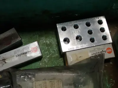 Various Manifold Blocks, Piston Hosuing, Auto Drain