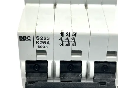 S223 K25A | BBC  Circuit Breaker 3-Pole 25A 690V - Used