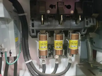 600 volts Motor Control Center Unit Bulletin 2100