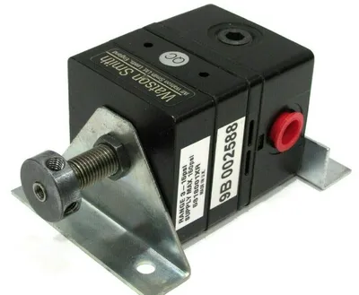 NEW WATSON SMITH 5318001XR 9B-002588 PRESSURE REGULATOR 9B002588