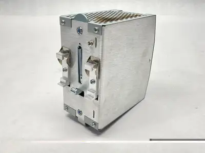SDN5-24-100P | SolaHD  Power Supply 5A 24VDC - Used