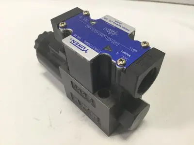 USED YUKEN DSG-01-2B3-D24-60