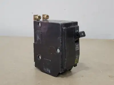 USED SQUARE D QOB240