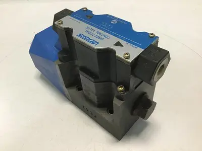 USED VICKERS DG4V-5-31B-M-P7L-H-6-30-JA591