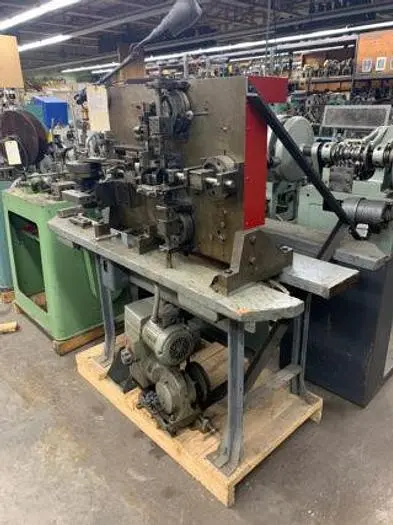 8329-145 GoldPro Vertical Four-Slide #2 Wire Forming Machine Produces 4.76 mm. O.D. Ring