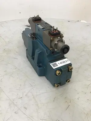 USED REXROTH 4WRZ25W132551/6A24NEZ4/M
