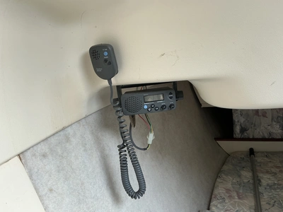 USED 1998 HUNTER TBD
