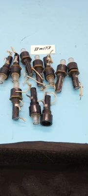 Used Bussmann LOT OF 10  BUSS HKL-15A 90-250V  PANEL MOUNT FUSE FUSEHOLDER Misc Industrial Equipment Arizona US | ASSET CONVERSION SPECIALISTS, INC. #1285241