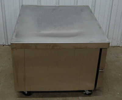 142-1123 True TRCB-36 3 Foot Refrigerated Equipment Stand