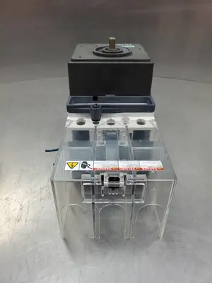 USED Siemens HDX3B060F 60A Breaker w/3VL9300-3HF01 Control Switch