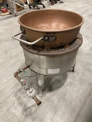 Savage 33 Gas Candy Stove Cooker w/ 24″ Copper Kettle