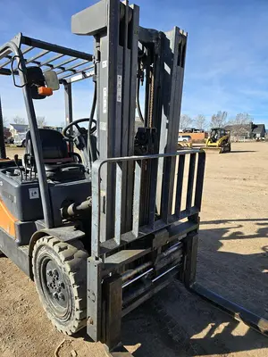 USED 2012 DOOSAN D25S-5