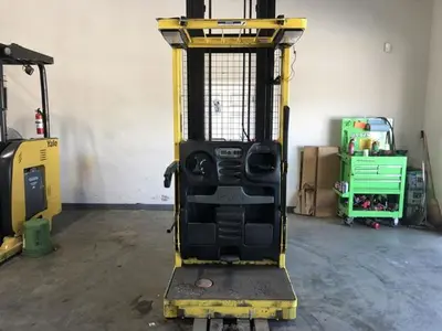 USED 2017 HYSTER R30XM3